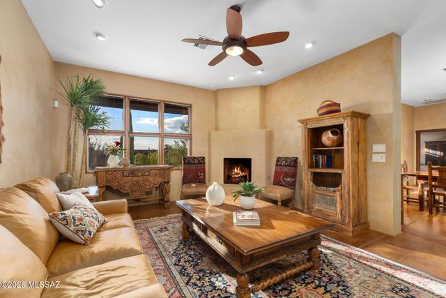 11599 N Adobe Village Place, Marana, AZ 85658