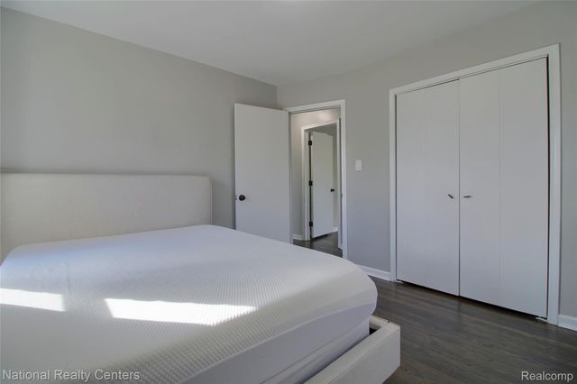 16975 W 14 Mile Road, Beverly Hills Village, MI 48025