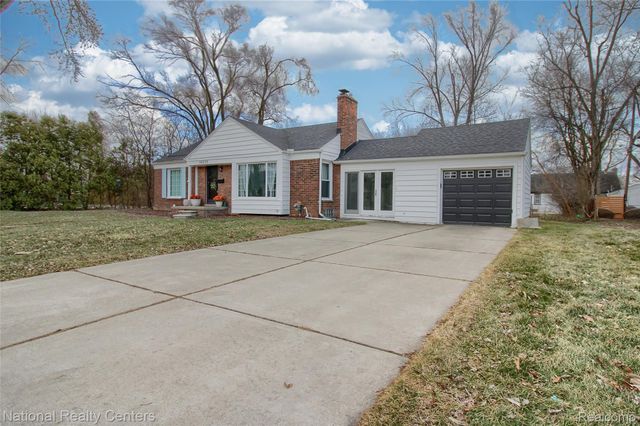 16975 W 14 Mile Road, Beverly Hills Village, MI 48025