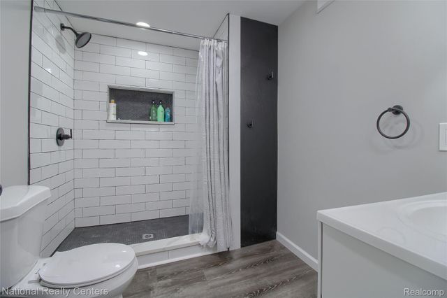 16975 W 14 Mile Road, Beverly Hills Village, MI 48025