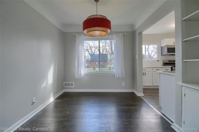 16975 W 14 Mile Road, Beverly Hills Village, MI 48025