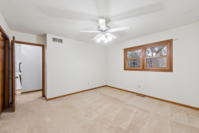 411 Northfield Lane, Valparaiso, IN 46383