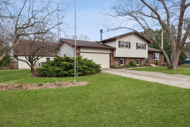 411 Northfield Lane, Valparaiso, IN 46383