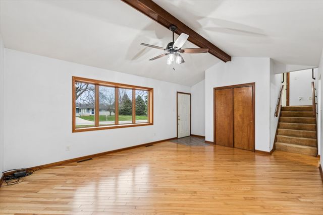 411 Northfield Lane, Valparaiso, IN 46383