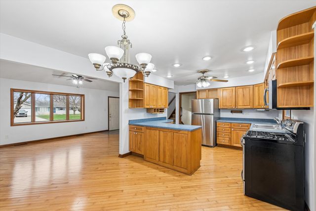 411 Northfield Lane, Valparaiso, IN 46383