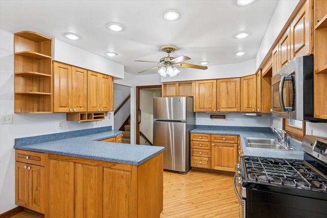 411 Northfield Lane, Valparaiso, IN 46383