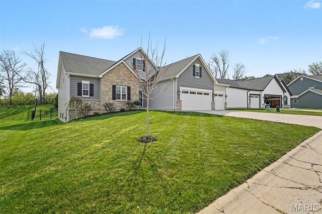 1074 Bloomfield Drive, Eureka, MO 63025