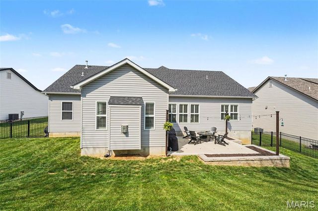 1074 Bloomfield Drive, Eureka, MO 63025