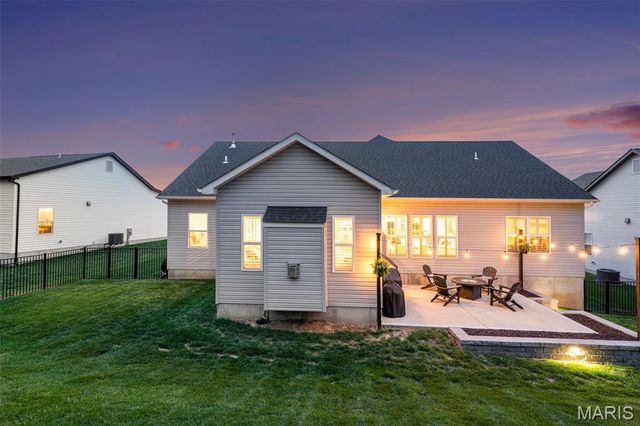 1074 Bloomfield Drive, Eureka, MO 63025