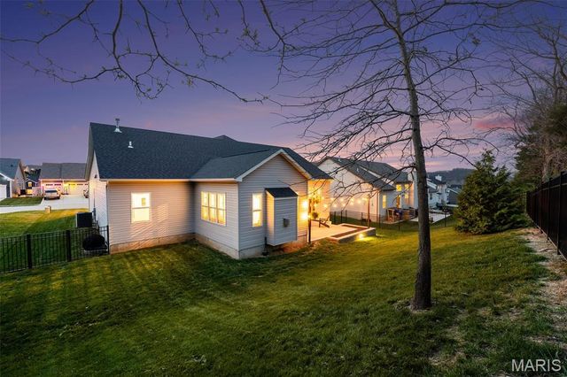 1074 Bloomfield Drive, Eureka, MO 63025