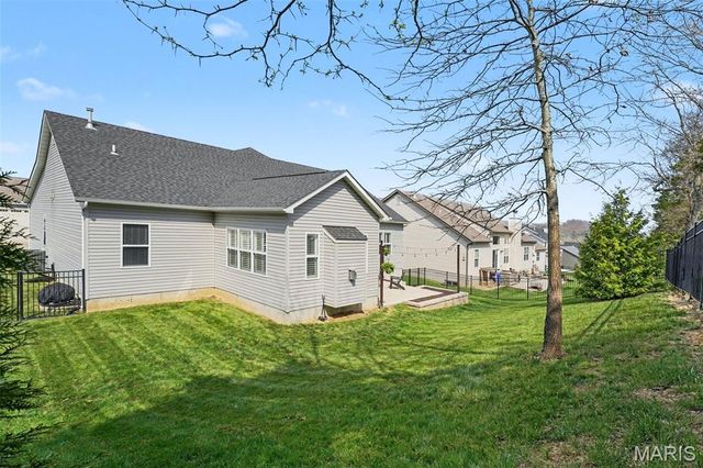 1074 Bloomfield Drive, Eureka, MO 63025