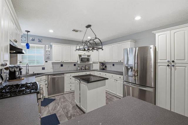 18722 Fenske Road, Cypress, TX 77433