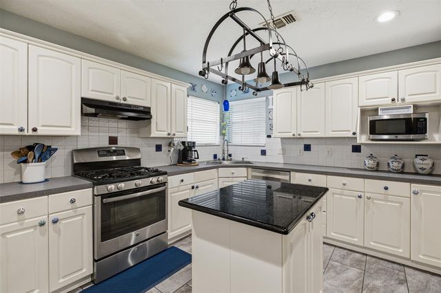 18722 Fenske Road, Cypress, TX 77433
