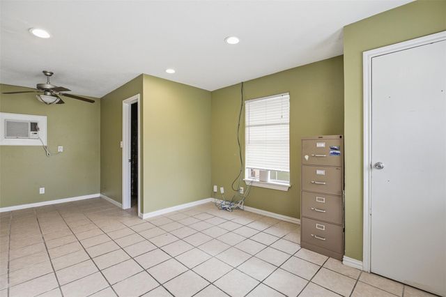 18722 Fenske Road, Cypress, TX 77433