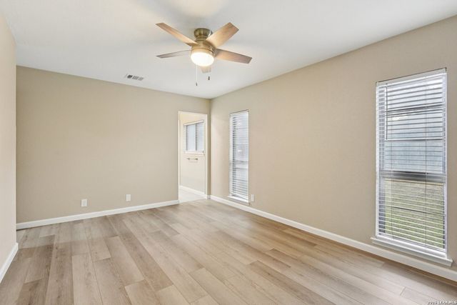 11815 Broadwood, San Antonio, TX 78249