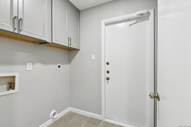 11815 Broadwood, San Antonio, TX 78249