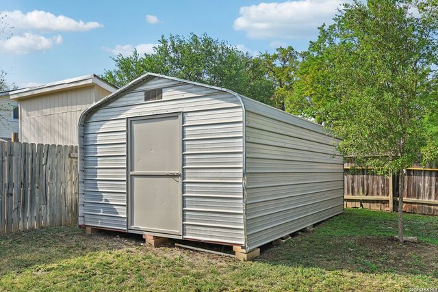 11815 Broadwood, San Antonio, TX 78249