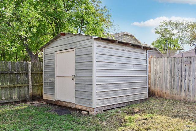 11815 Broadwood, San Antonio, TX 78249