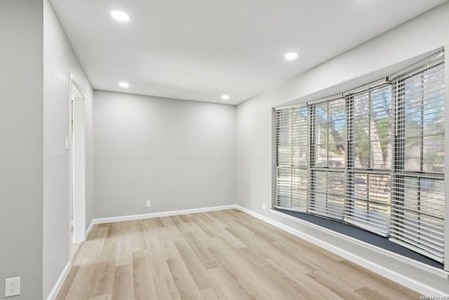 11815 Broadwood, San Antonio, TX 78249