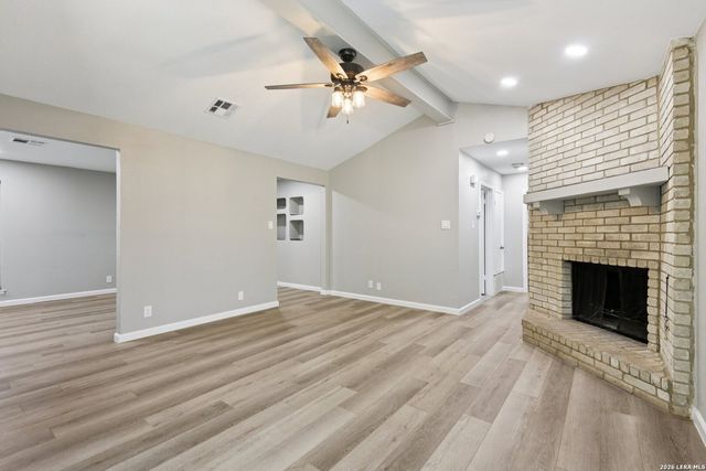 11815 Broadwood, San Antonio, TX 78249