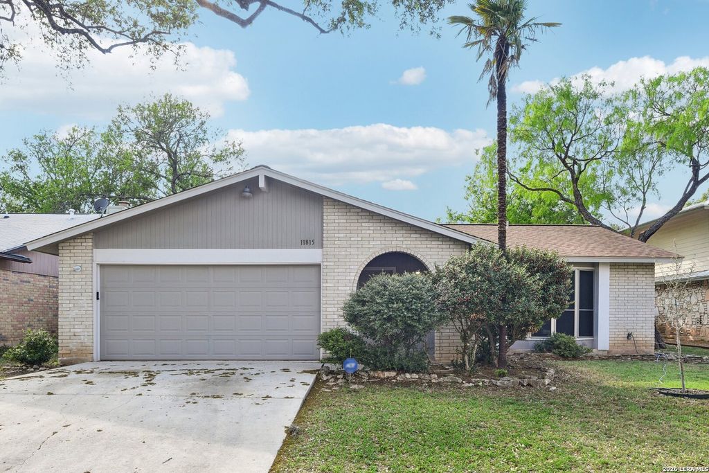 11815 Broadwood, San Antonio, TX 78249