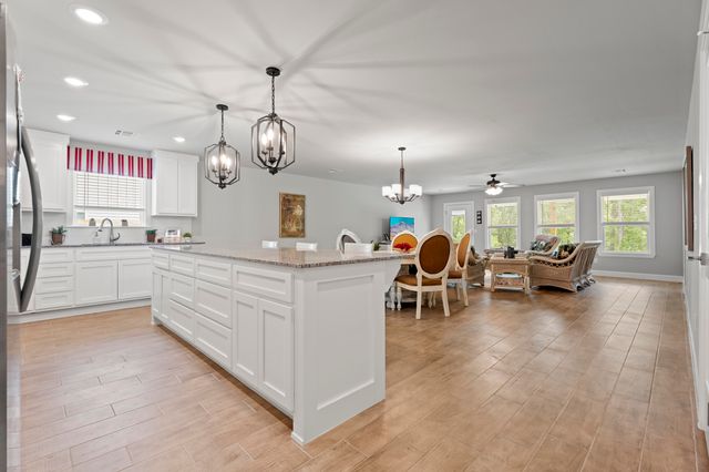 1621 Rockwood Drive, Grove, OK 74344