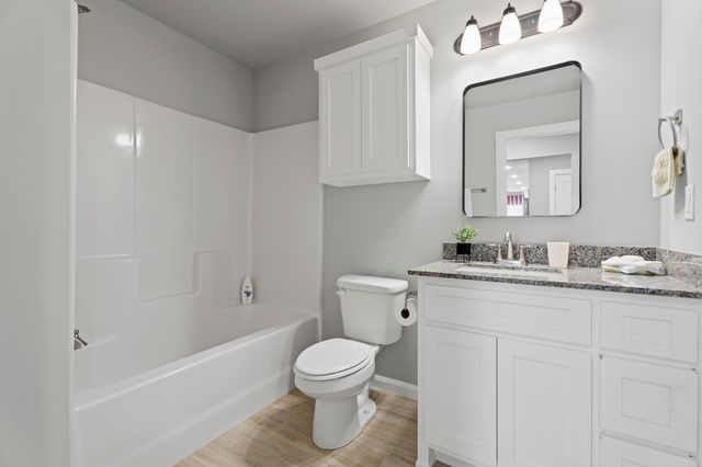 1621 Rockwood Drive, Grove, OK 74344