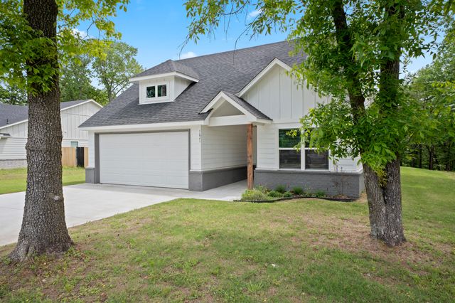 1621 Rockwood Drive, Grove, OK 74344