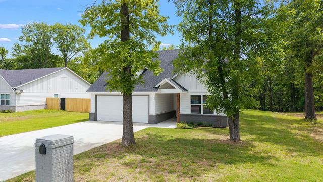 1621 Rockwood Drive, Grove, OK 74344