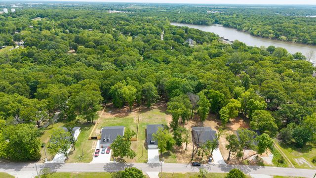 1621 Rockwood Drive, Grove, OK 74344