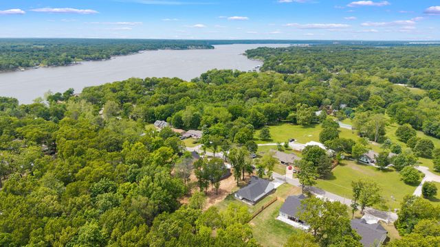 1621 Rockwood Drive, Grove, OK 74344