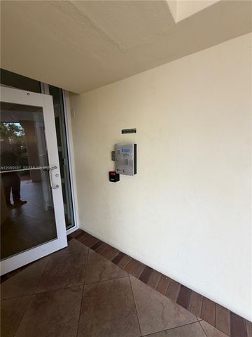 3575 Broken Woods Drive 404, Coral Springs, FL 33065