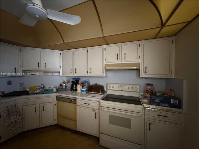 3575 Broken Woods Drive 404, Coral Springs, FL 33065