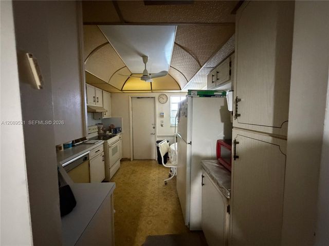 3575 Broken Woods Drive 404, Coral Springs, FL 33065