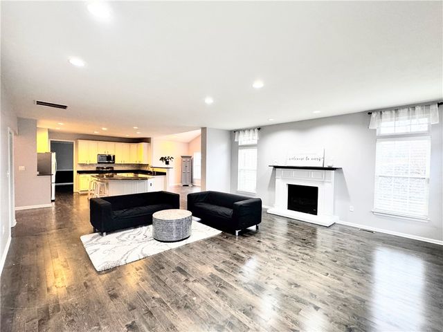 1418 N Shevlin, Franklin Park, PA 15143