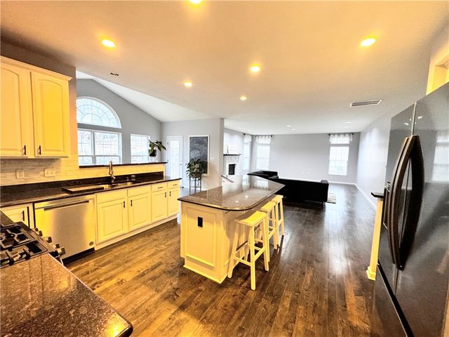1418 N Shevlin, Franklin Park, PA 15143
