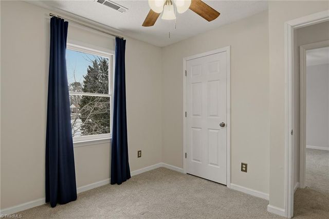 2007 Carlisle Way, High Point, NC 27262