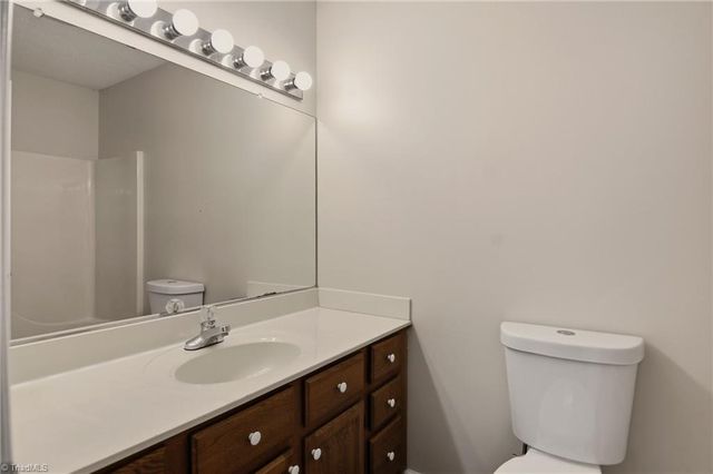 2007 Carlisle Way, High Point, NC 27262