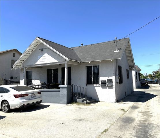737 E 40th, Los Angeles, CA 90011