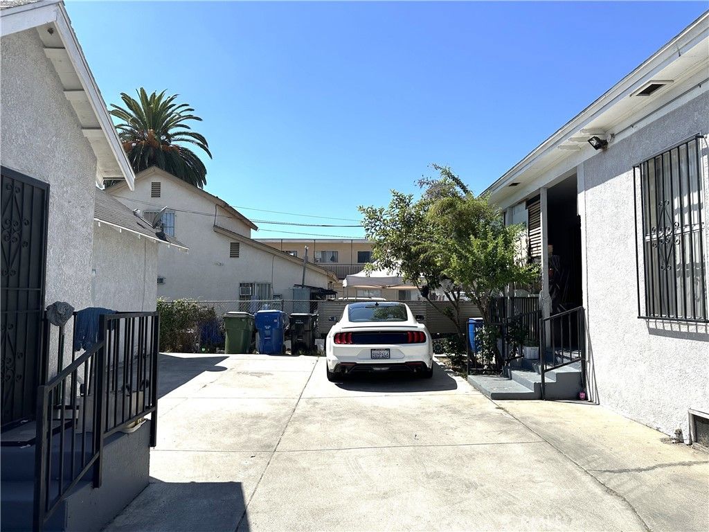 737 E 40th, Los Angeles, CA 90011 — photo 5