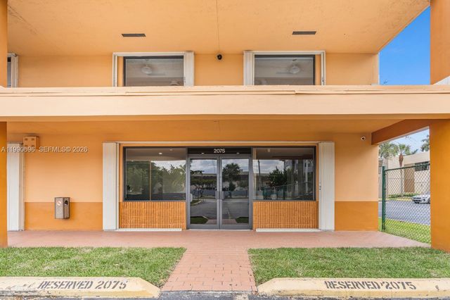 2075 W 76th St 1, Hialeah, FL 33016