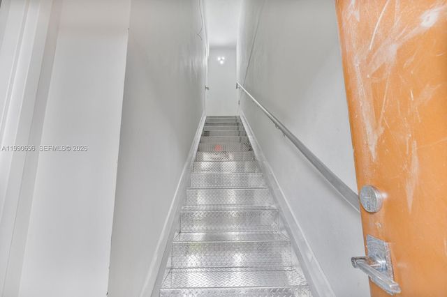 2075 W 76th St 1, Hialeah, FL 33016
