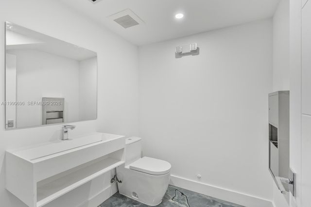 2075 W 76th St 1, Hialeah, FL 33016