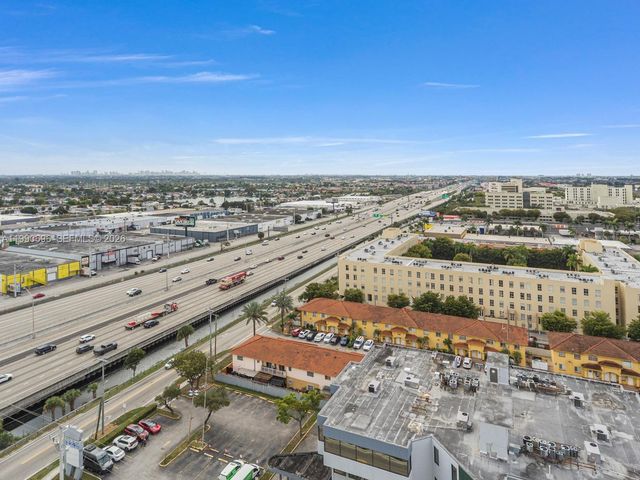 2075 W 76th St 1, Hialeah, FL 33016