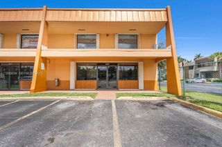 2075 W 76th St 1, Hialeah, FL 33016