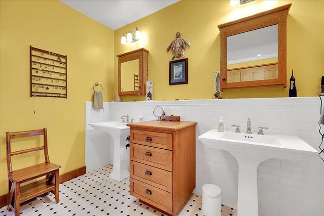 1990 Cobblestone Ct, Yuba City, CA 95993