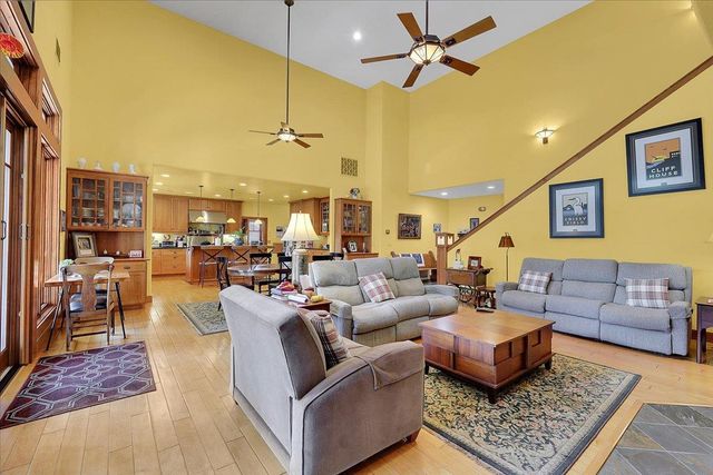 1990 Cobblestone Ct, Yuba City, CA 95993