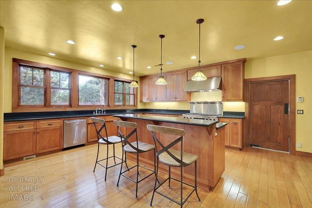 1990 Cobblestone Ct, Yuba City, CA 95993