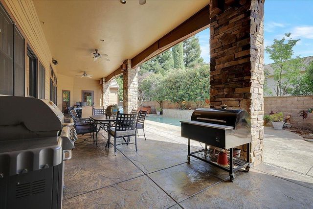 1990 Cobblestone Ct, Yuba City, CA 95993