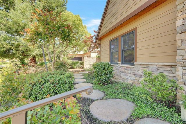 1990 Cobblestone Ct, Yuba City, CA 95993